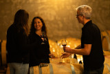 Visite guidée de la Cuverie, du chai, dégustation sur cuve et plateau apéritif_Mazan