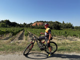Circuit œnologique en vélo électrique au Mont Ventoux par Tip Top Bike_Bédoin - © Tip Top Bike Circuit œnologique en vélo électrique au Mont Ventoux par Tip Top Bike_Bédoin