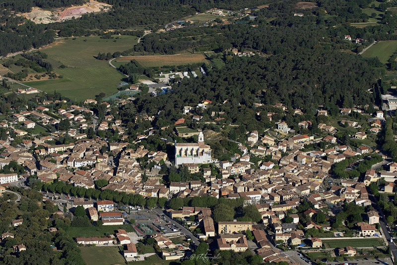 Vol Découverte des Villages typiques au pied du Mont-Ventoux - © Fly Sorgue Ventoux Vol Découverte des Villages typiques au pied du Mont-Ventoux