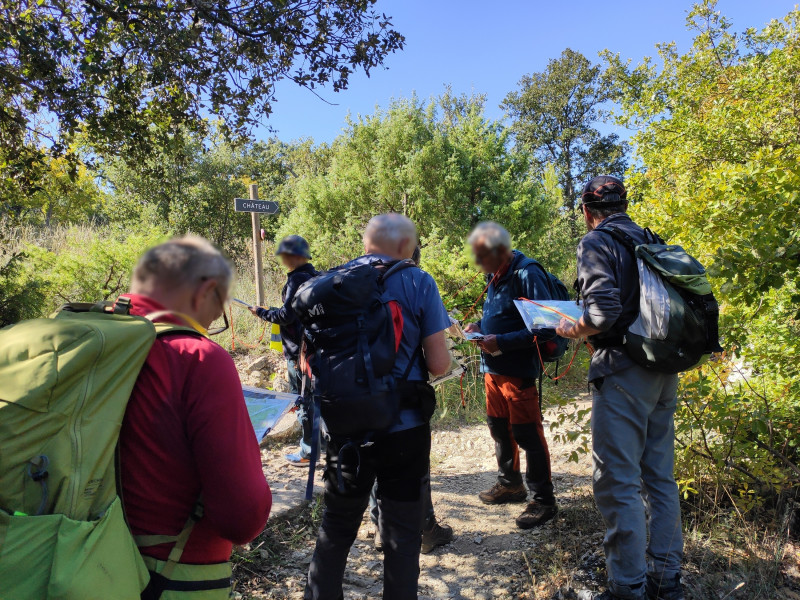 Randonner Malin : Stage terrain de perfectionnement en orientation carte/boussole_Venasque