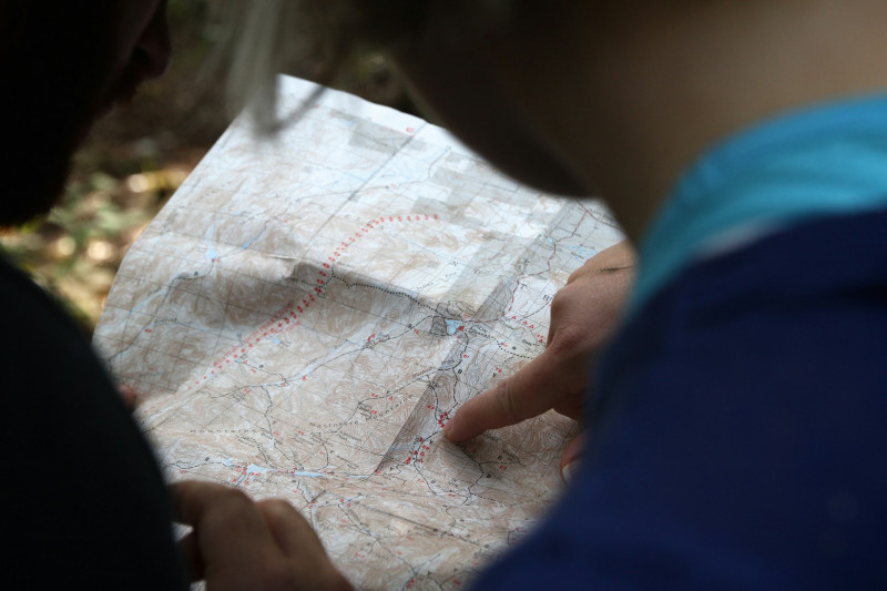Randonner Malin : Stage terrain de perfectionnement en orientation carte/boussole_Venasque