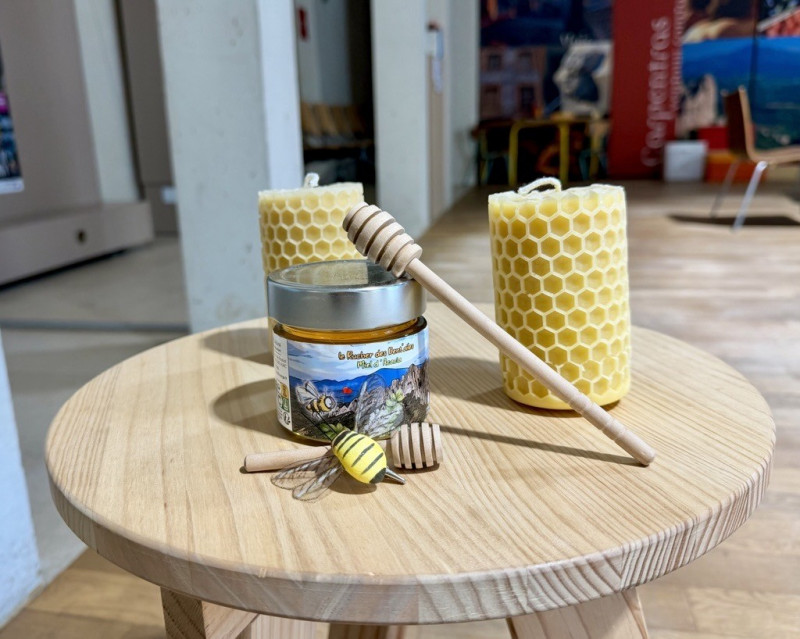 Atelier à la cire d'abeille : Création de bougies artisanales_Carpentras